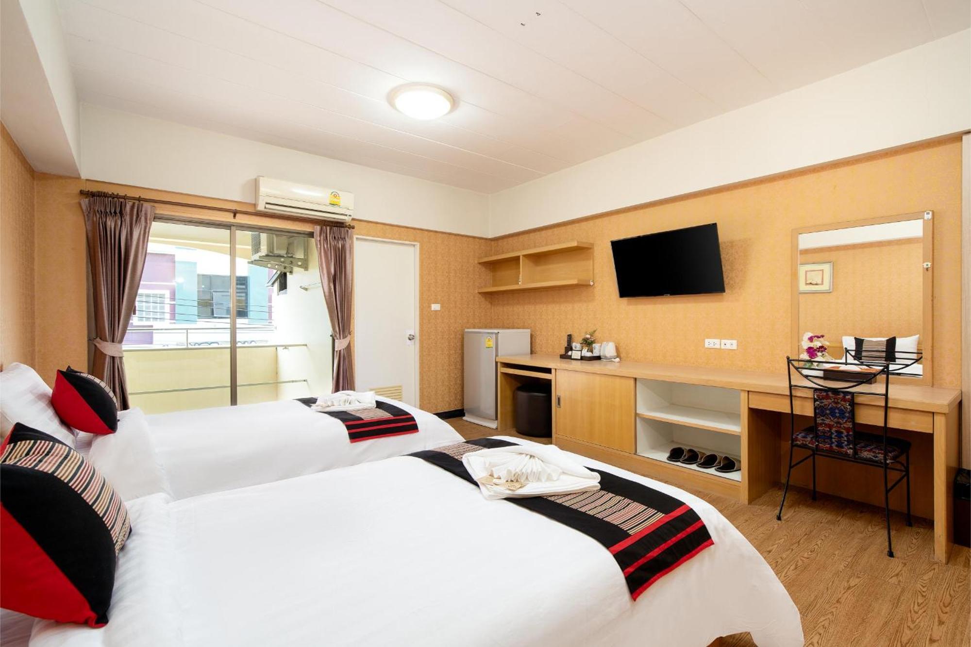 P-Park Hotel Bangkok Exteriör bild