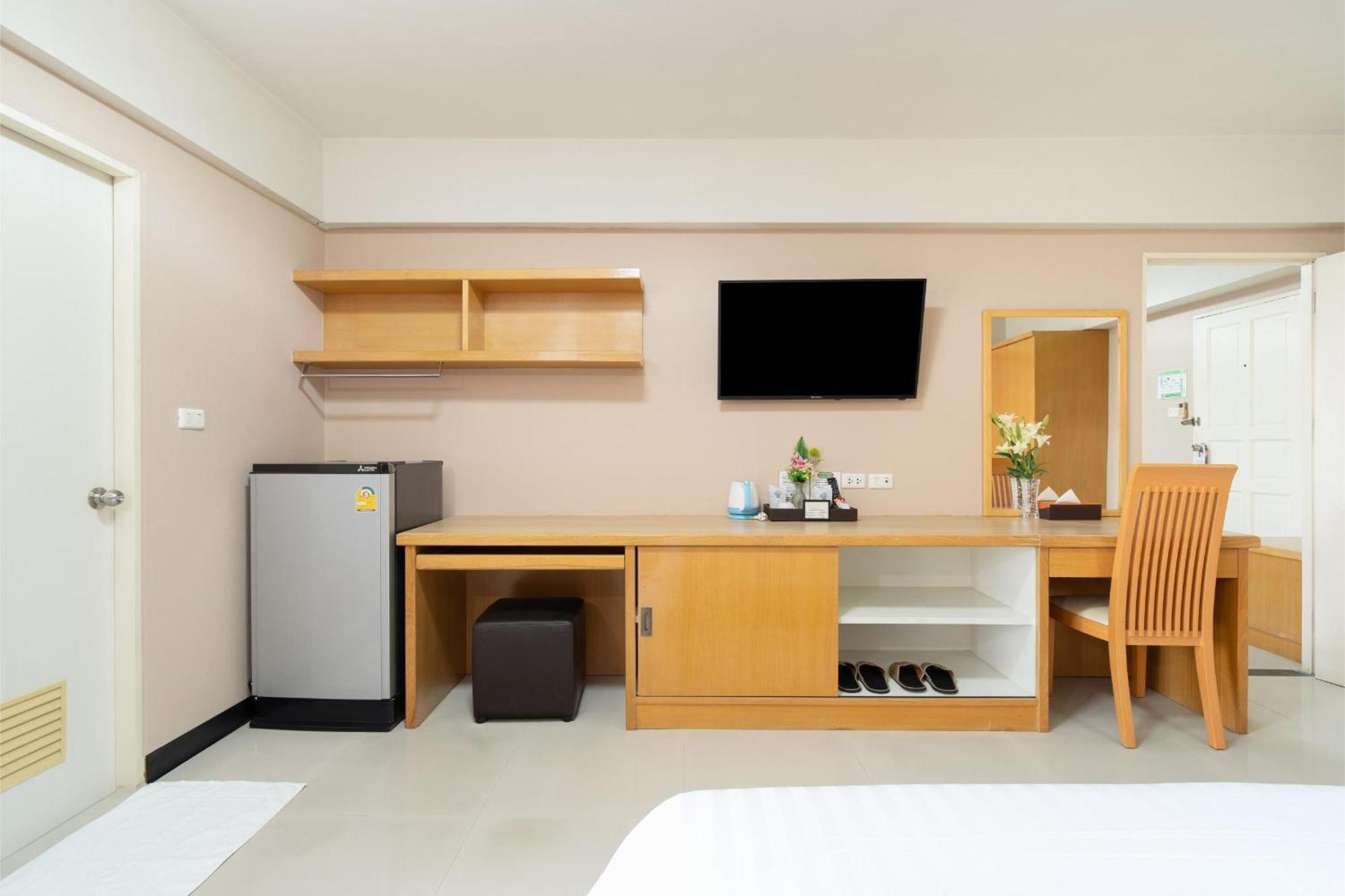 P-Park Hotel Bangkok Exteriör bild