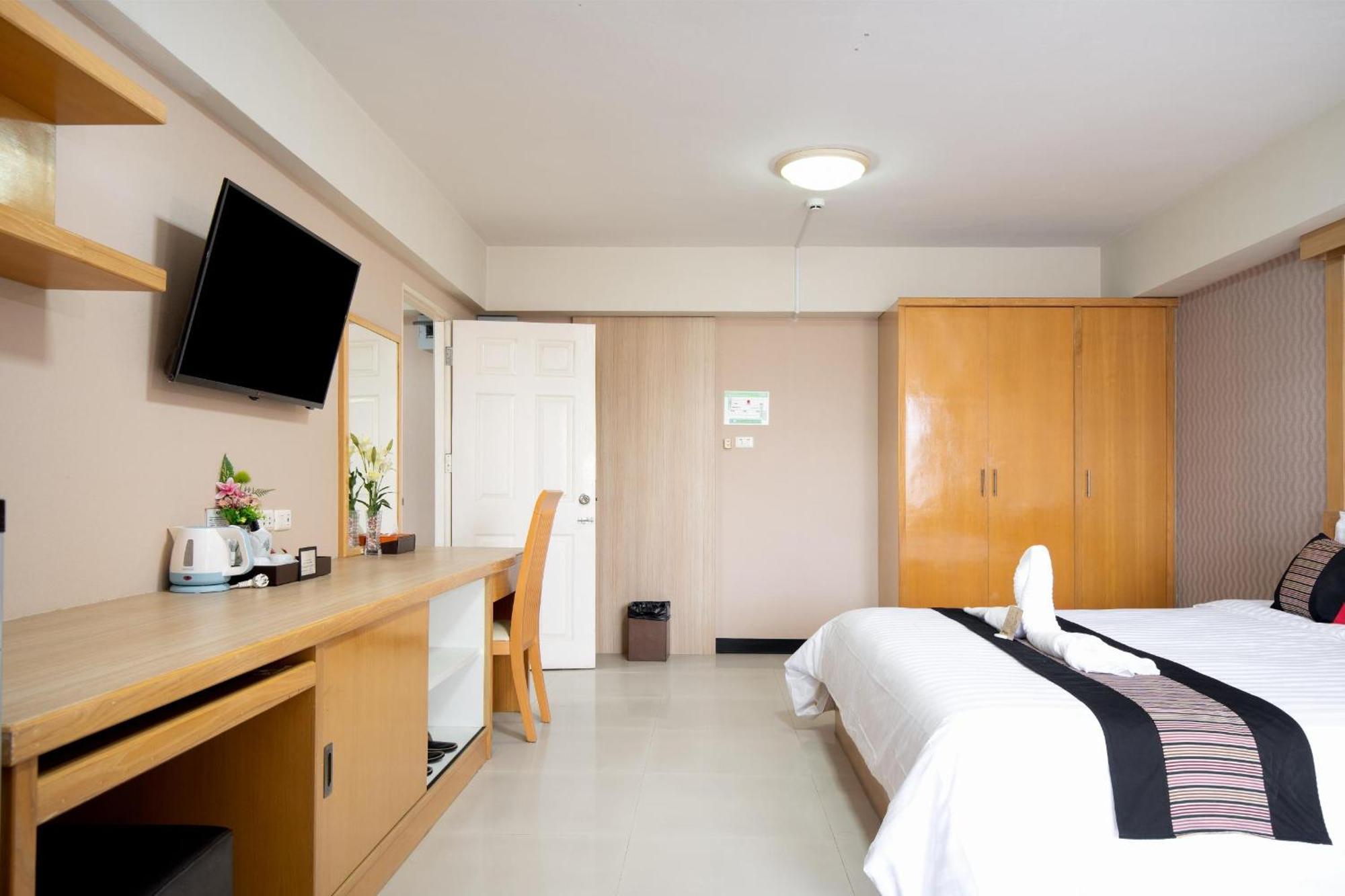 P-Park Hotel Bangkok Exteriör bild
