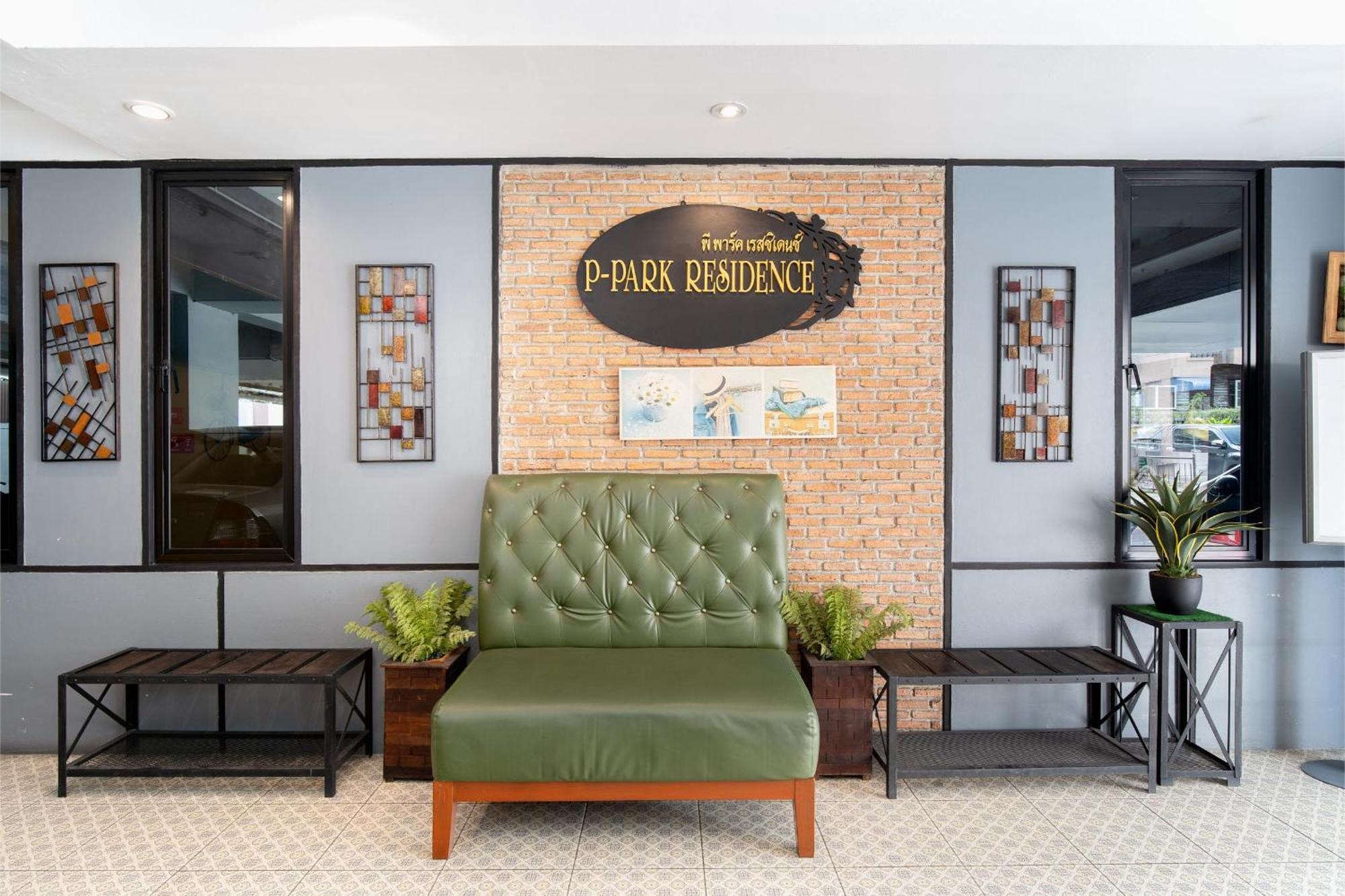 P-Park Hotel Bangkok Exteriör bild